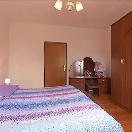Apartment Stunning In With Wifi Barban