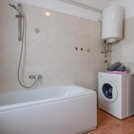 Apartment Stunning In With Wifi Barban